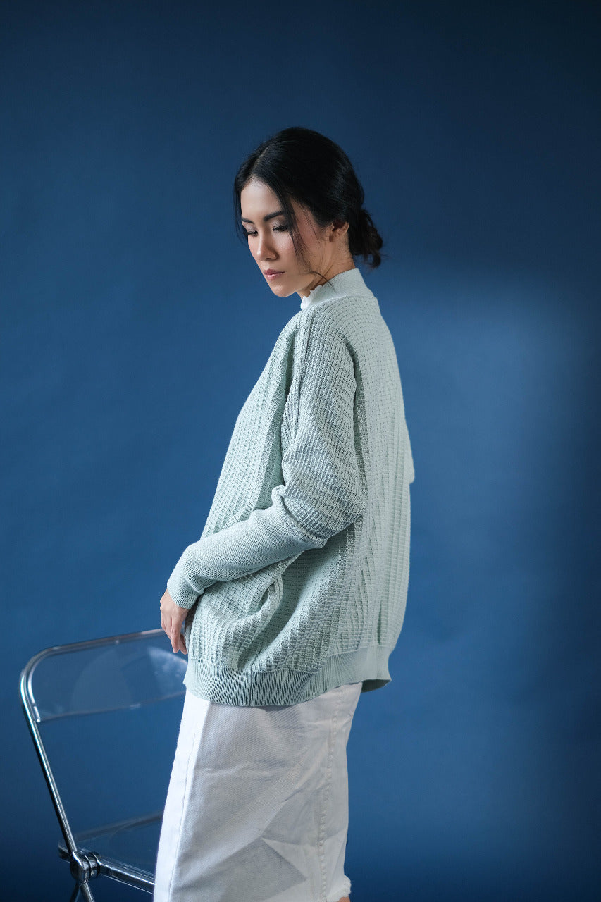 Vevia Knitted Outerwear