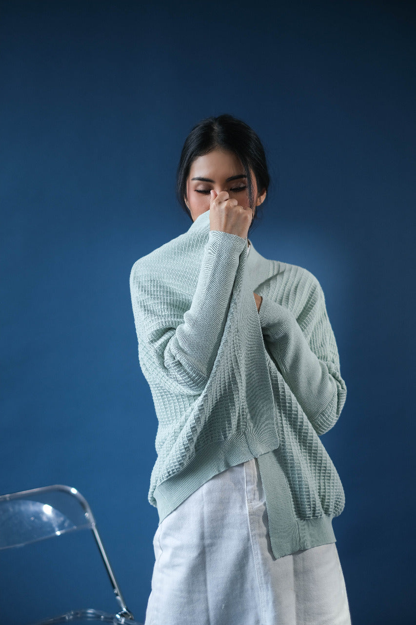 Vevia Knitted Outerwear