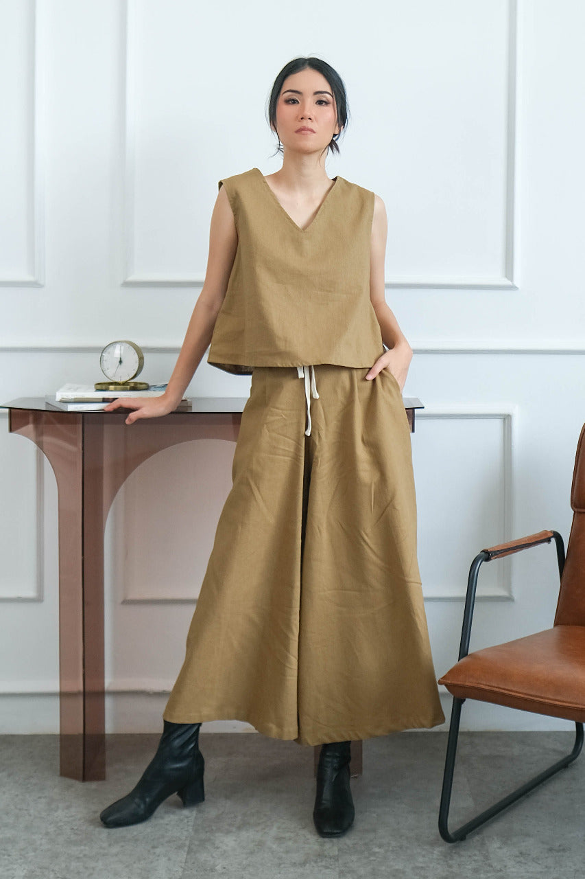 Yuri Linen Set