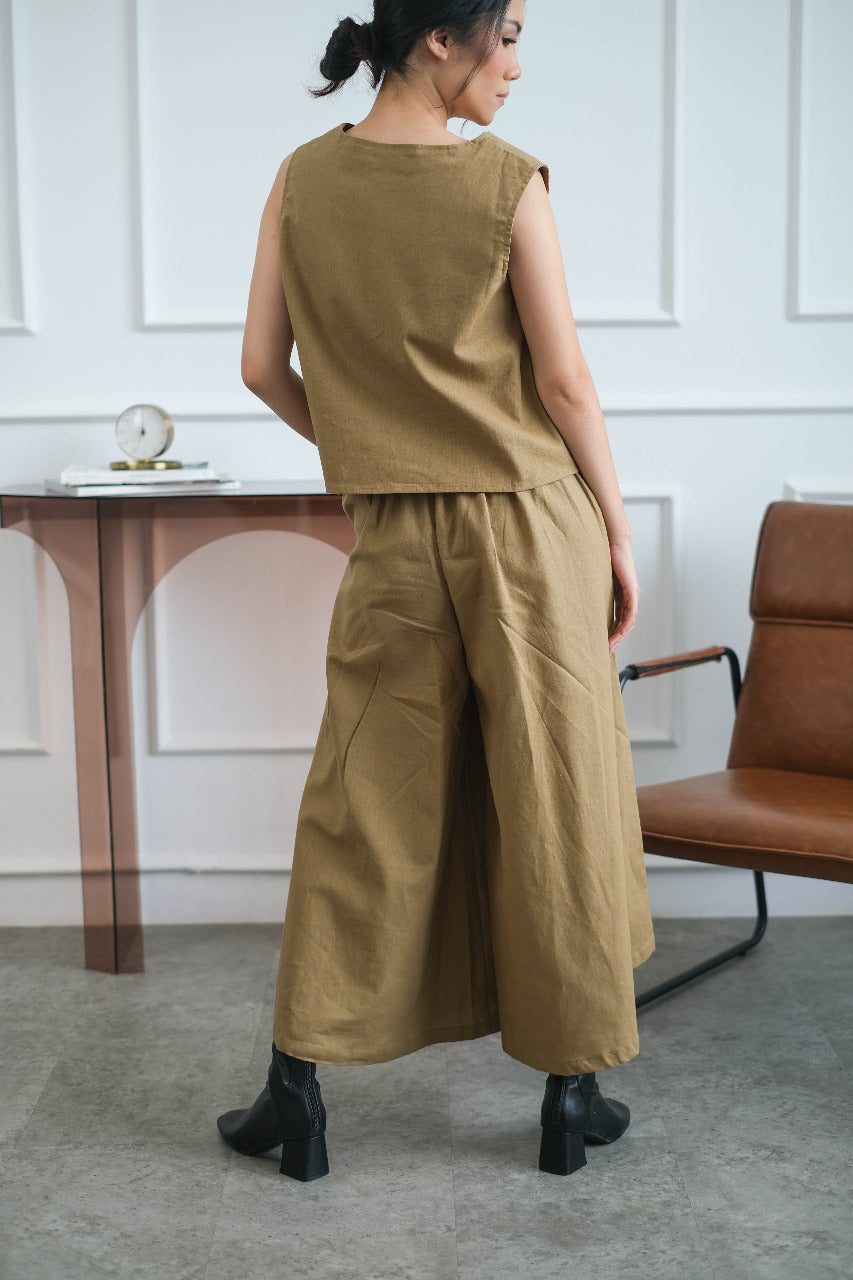 Yuri Linen Set