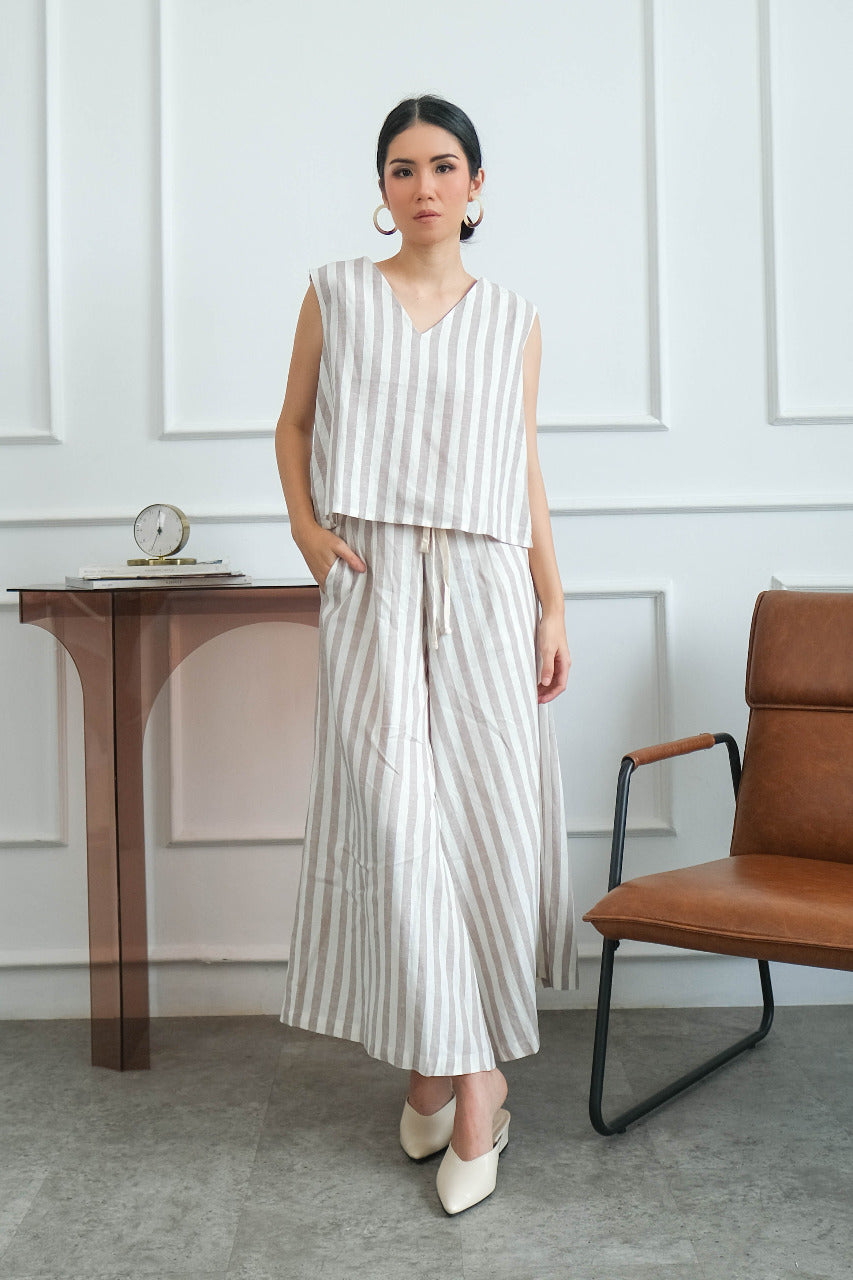Yuri Linen Set