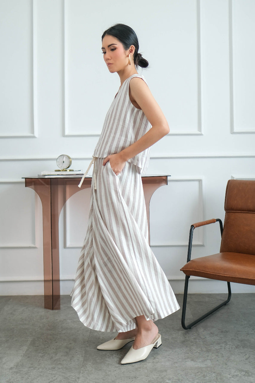 Yuri Linen Set